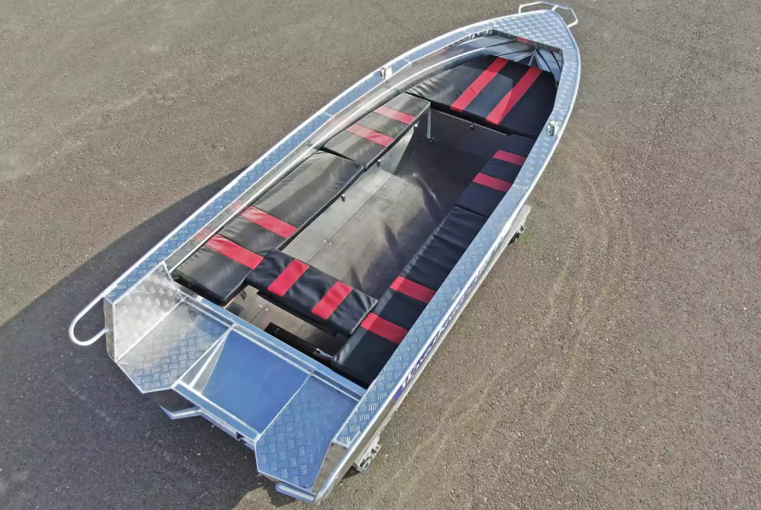 Алюминиевая лодка Wyatboat-390РМ увеличенный борт в Кургане
