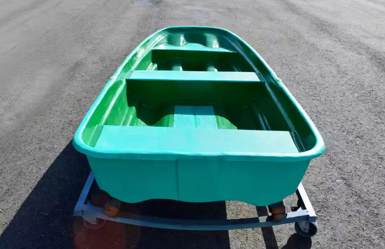 Стеклопластиковая лодка Старт (тримаран) в Кургане