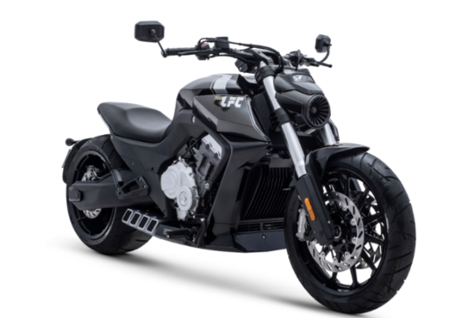 Мотоцикл Benda LFC 700 в Кургане