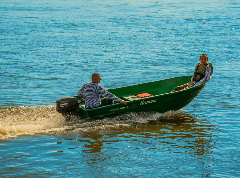 Стеклопластиковая лодка Neman-340 (тримаран) в Кургане