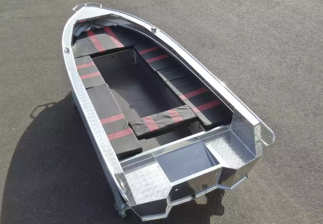 Алюминиевая лодка Wyatboat-390РМ увеличенный борт в Кургане