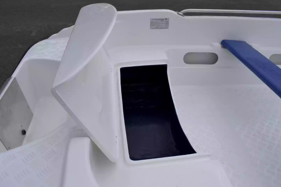 Стеклопластиковая лодка Пингвин New (тримаран) в Кургане