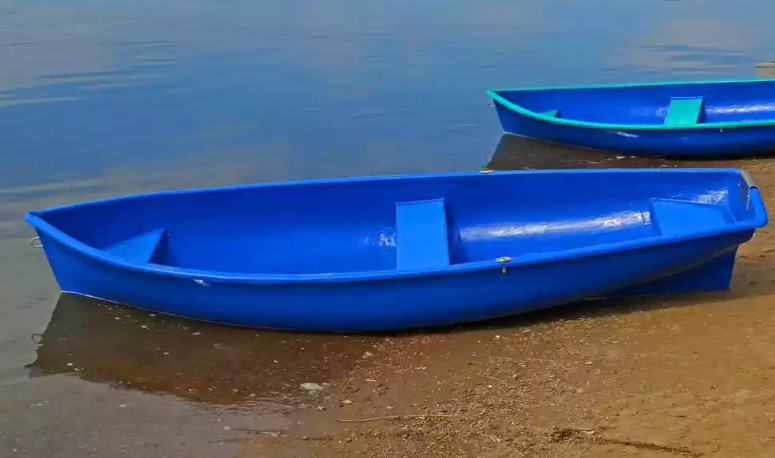 Стеклопластиковая лодка Омуль в Кургане