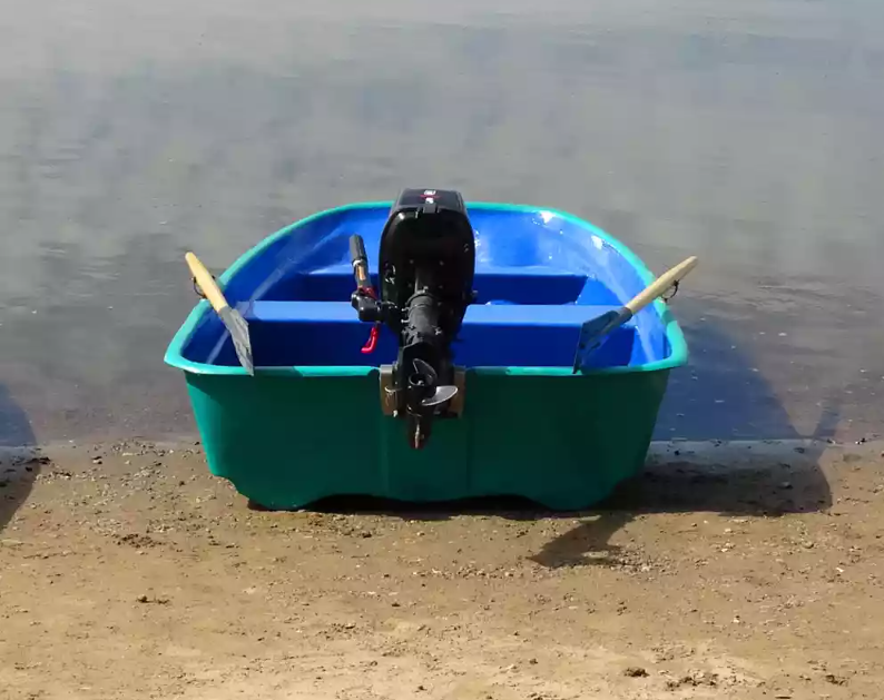 Стеклопластиковая лодка Старт (тримаран) в Кургане