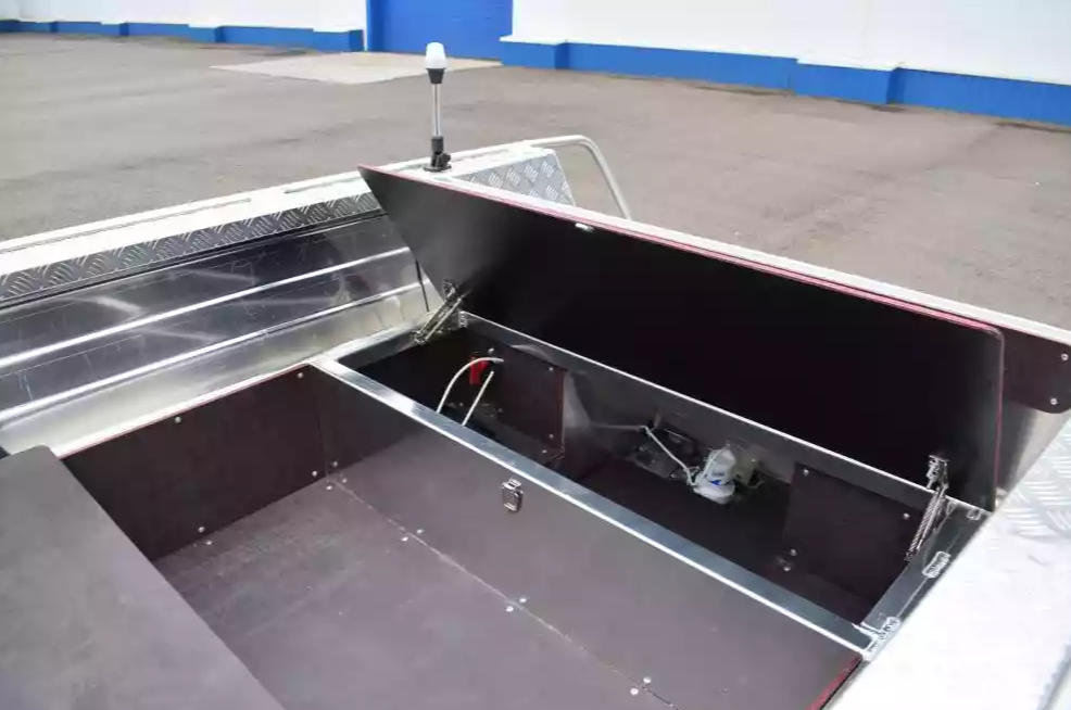 Алюминиевая лодка Wyatboat-390 DCM Увеличенный борт в Кургане