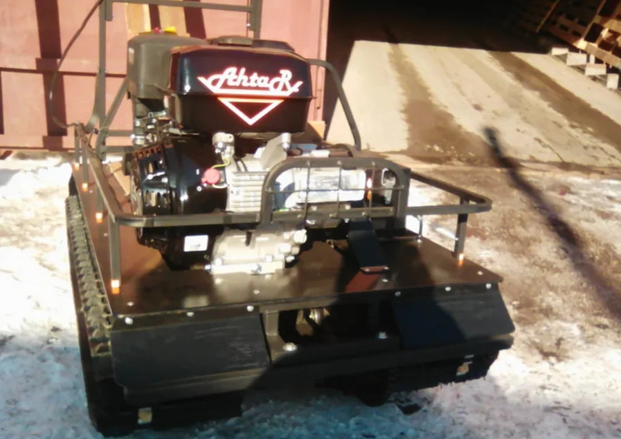 Мотобуксировщик AhtaR L 9 в Кургане