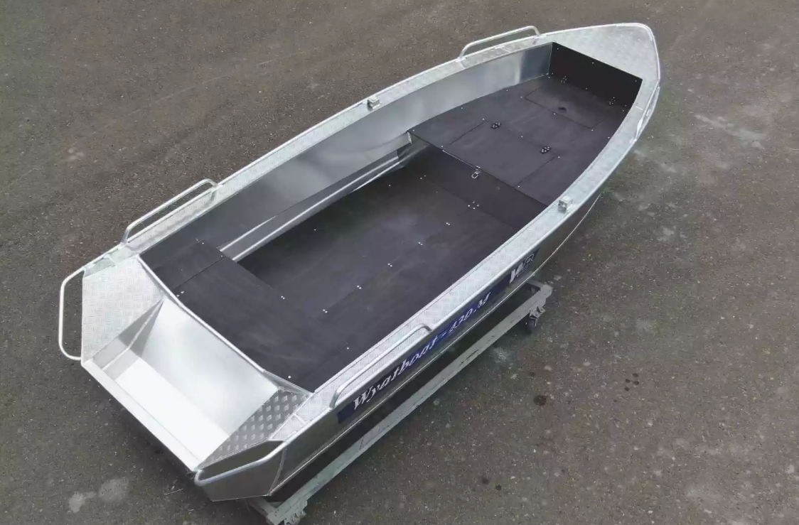 Алюминиевая лодка  Wyatboat-430М FISH в Кургане