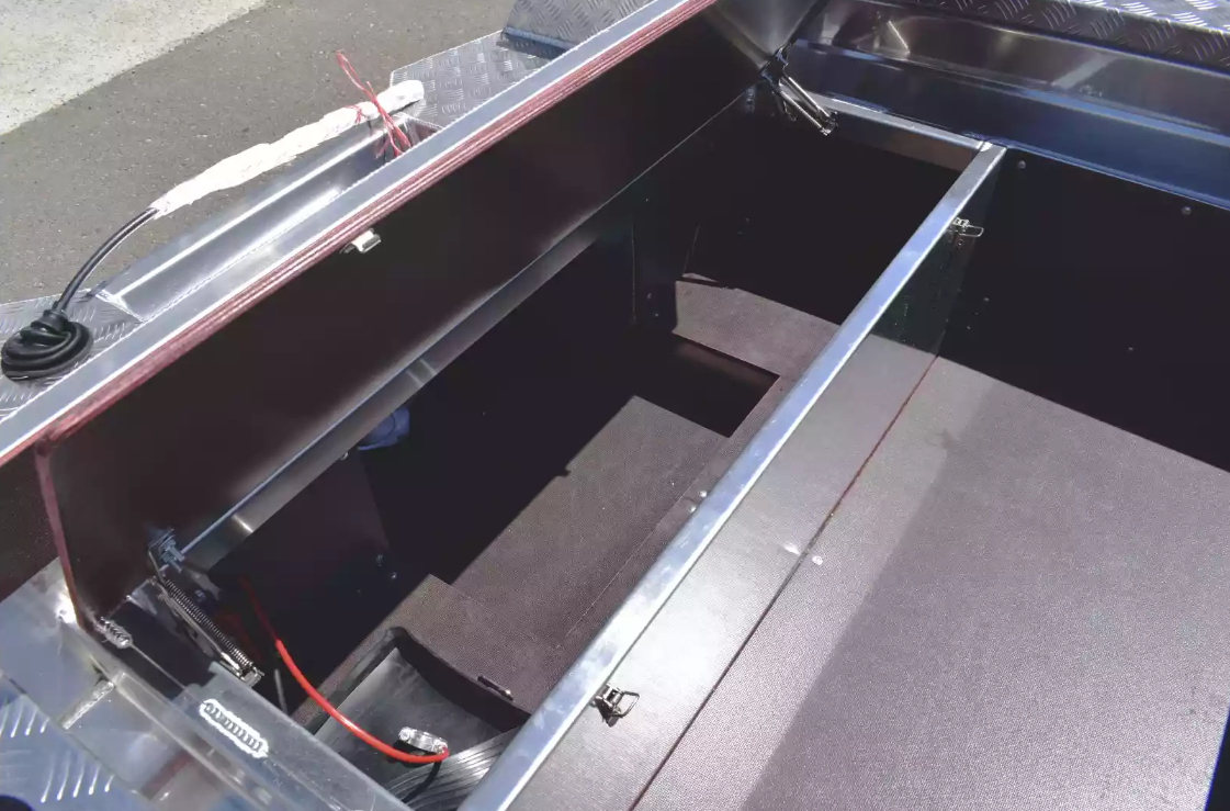 Алюминиевая лодка Wyatboat-390 DCM в Кургане