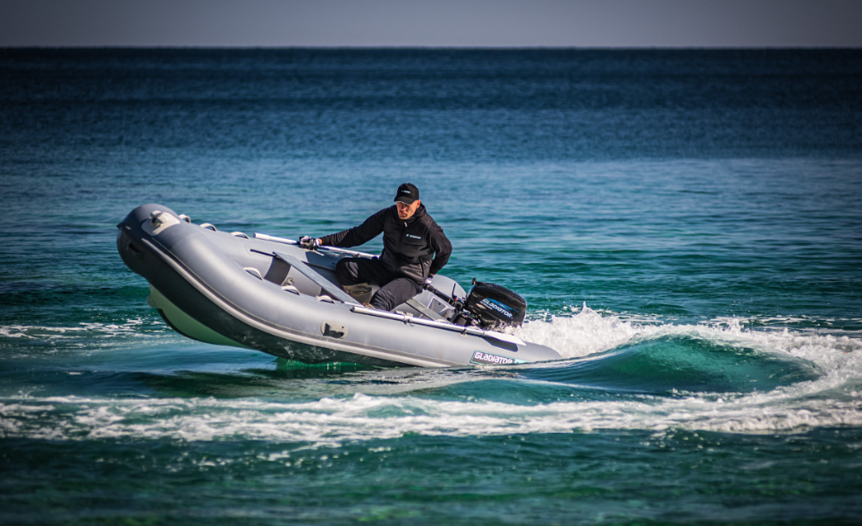 Лодка GLADIATOR RIB380AL в Кургане