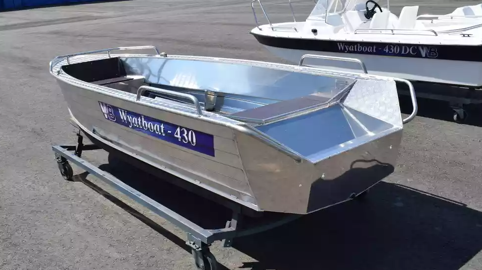 Алюминиевая лодка  Wyatboat-430М в Кургане