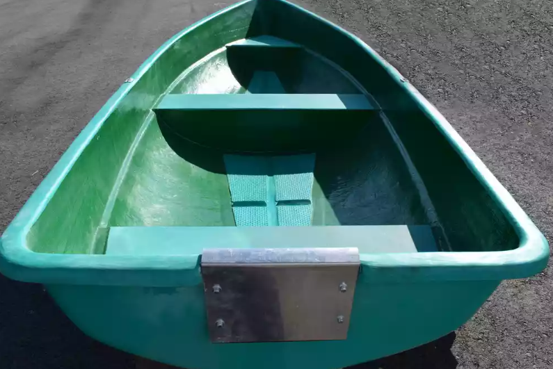 Стеклопластиковая Лодка Голавль в Кургане