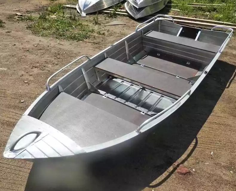 Алюминиевая лодка Вятка-Профи 37 в Кургане