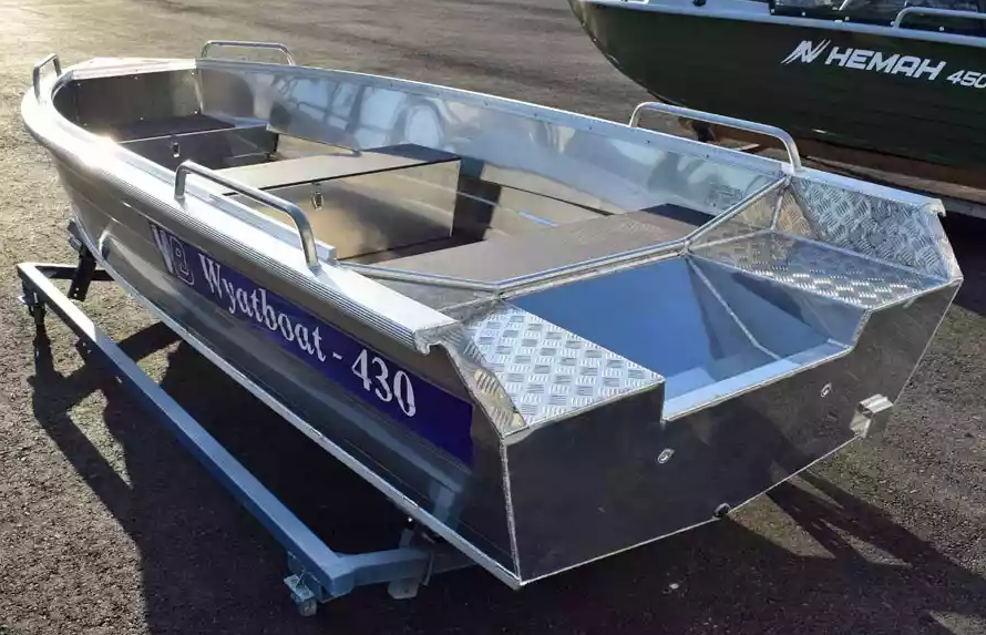 Алюминиевая лодка  Wyatboat-430 Р в Кургане
