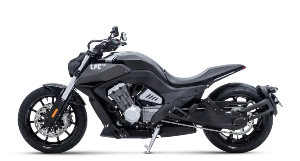 Мотоцикл Benda LFC 700 в Кургане