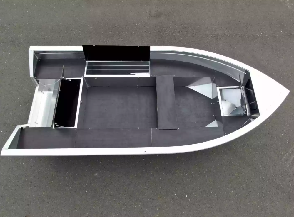 Алюминиевая лодка  Неман-420 в Кургане