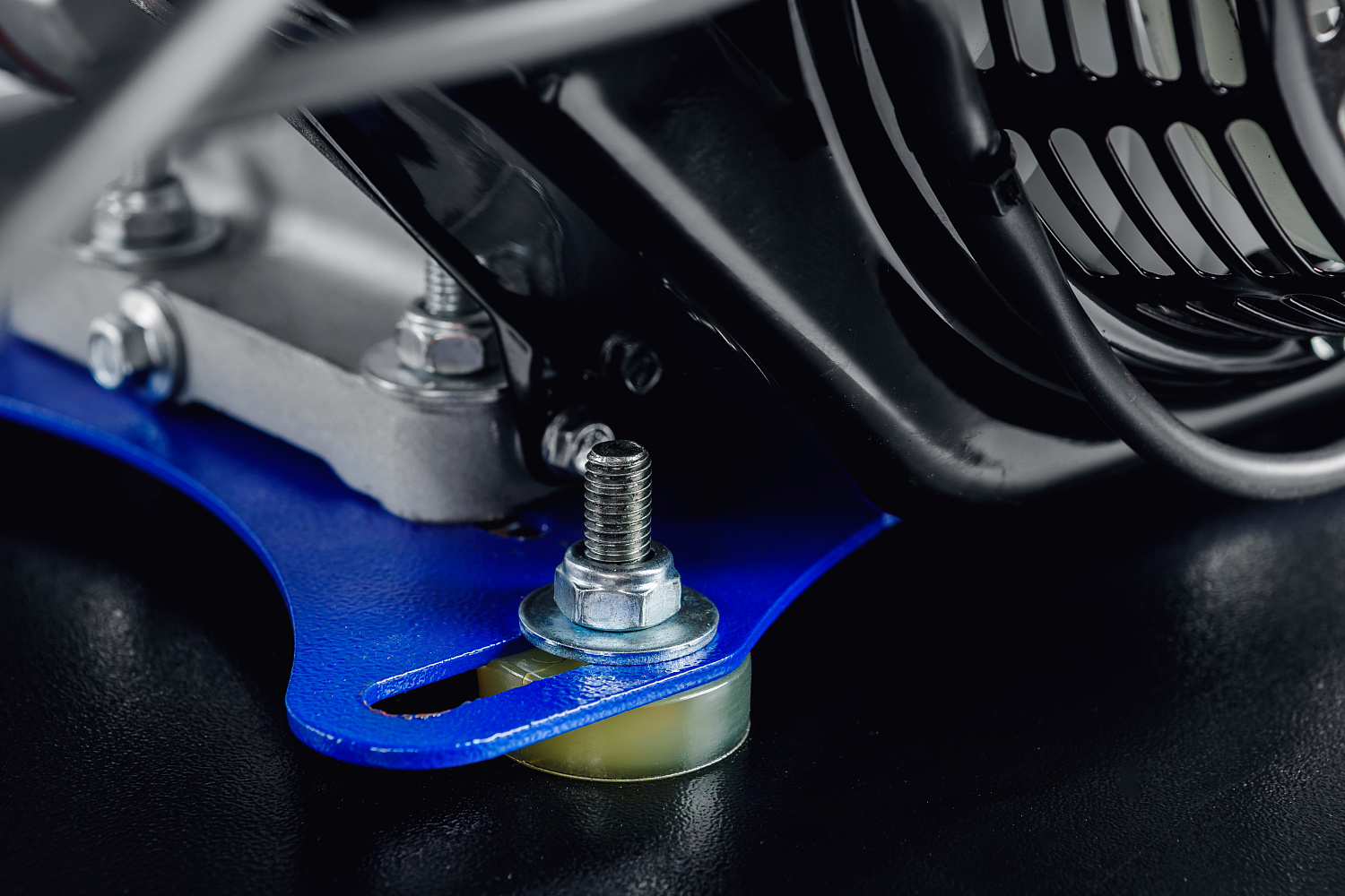 МОТОБУКСИРОВЩИК IKUDZO LONG 2.0 1700/500 EKR19 в Кургане