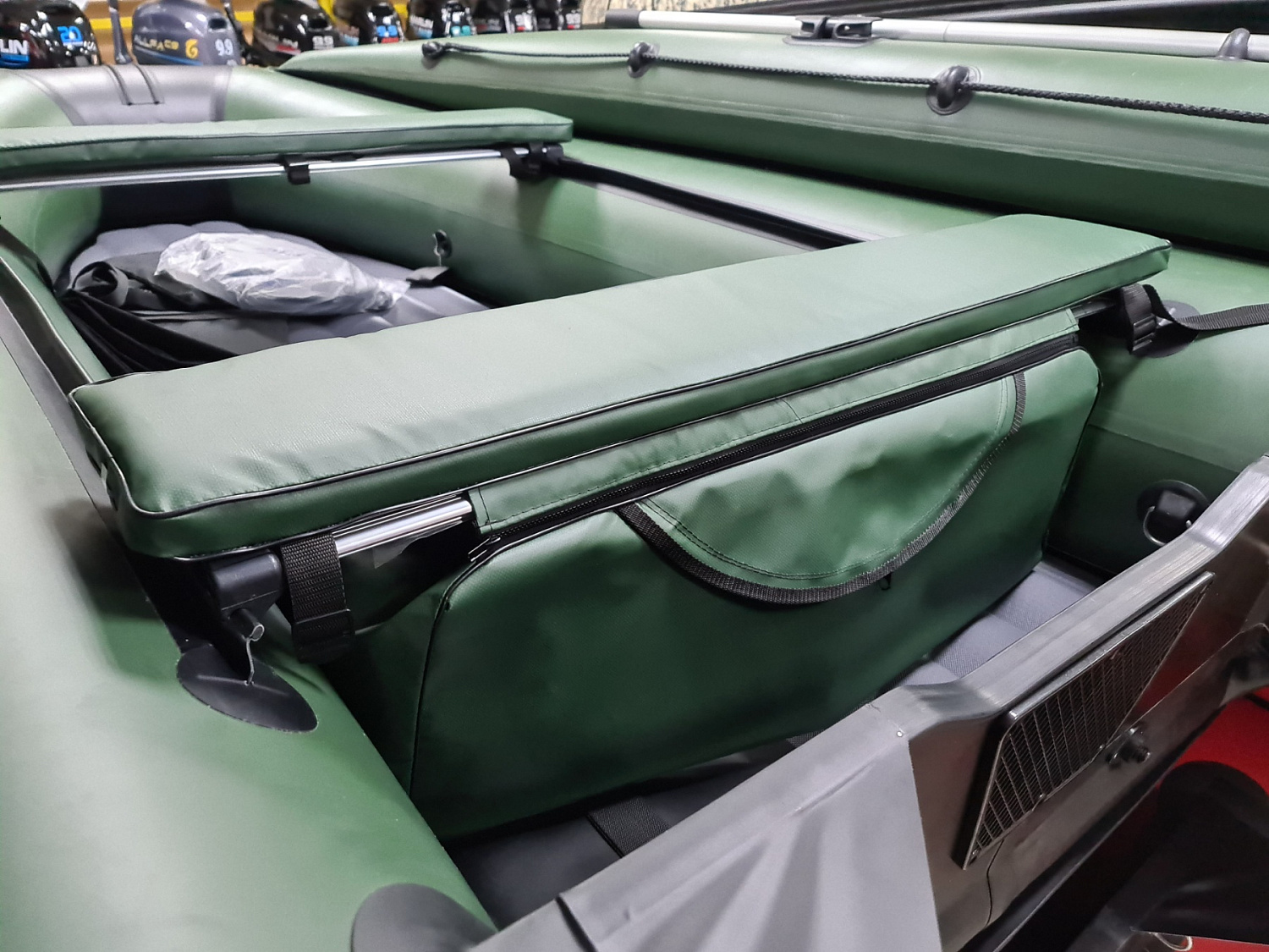 КОМПЛЕКТ МЯГКИХ НАКЛАДОК С СУМКОЙ ДЛЯ ЛОДОК 110Х20 ЗЕЛЕНЫЙ в Кургане