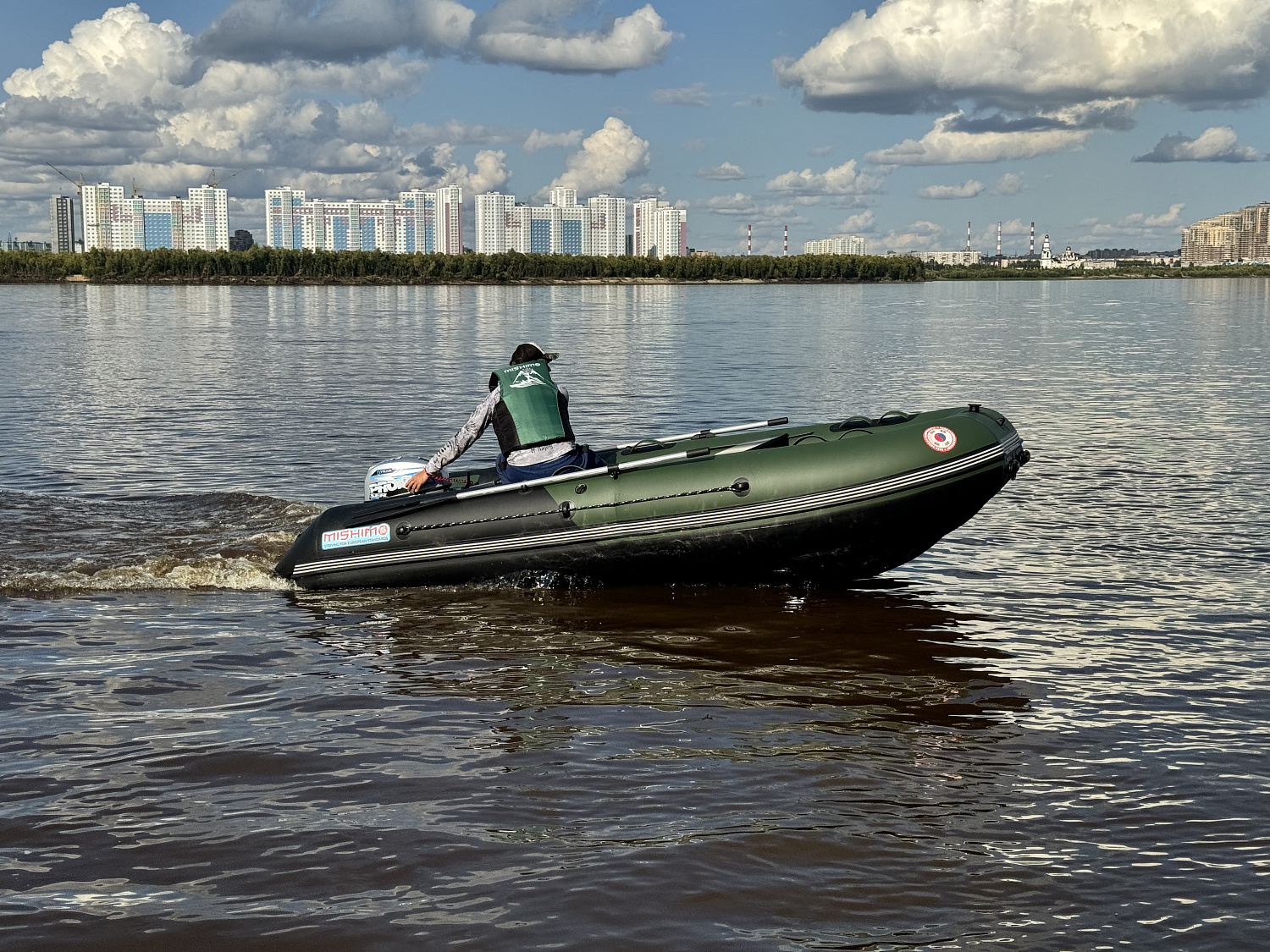 Лодка MISHIMO BIG FLOOR 400 в Кургане