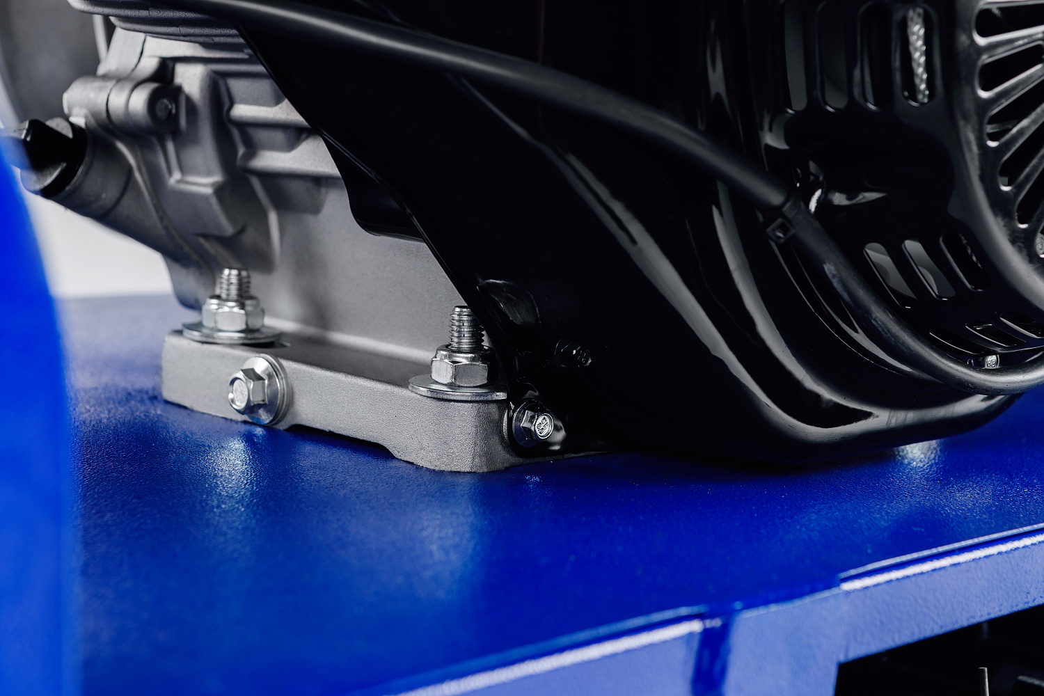 Мотобуксировщик SNOW DOG 17 с эл. запуском (DINKING) в Кургане