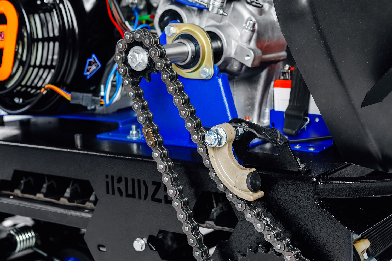 МОТОБУКСИРОВЩИК IKUDZO LONG 2.0 1700/500 EKR19 в Кургане