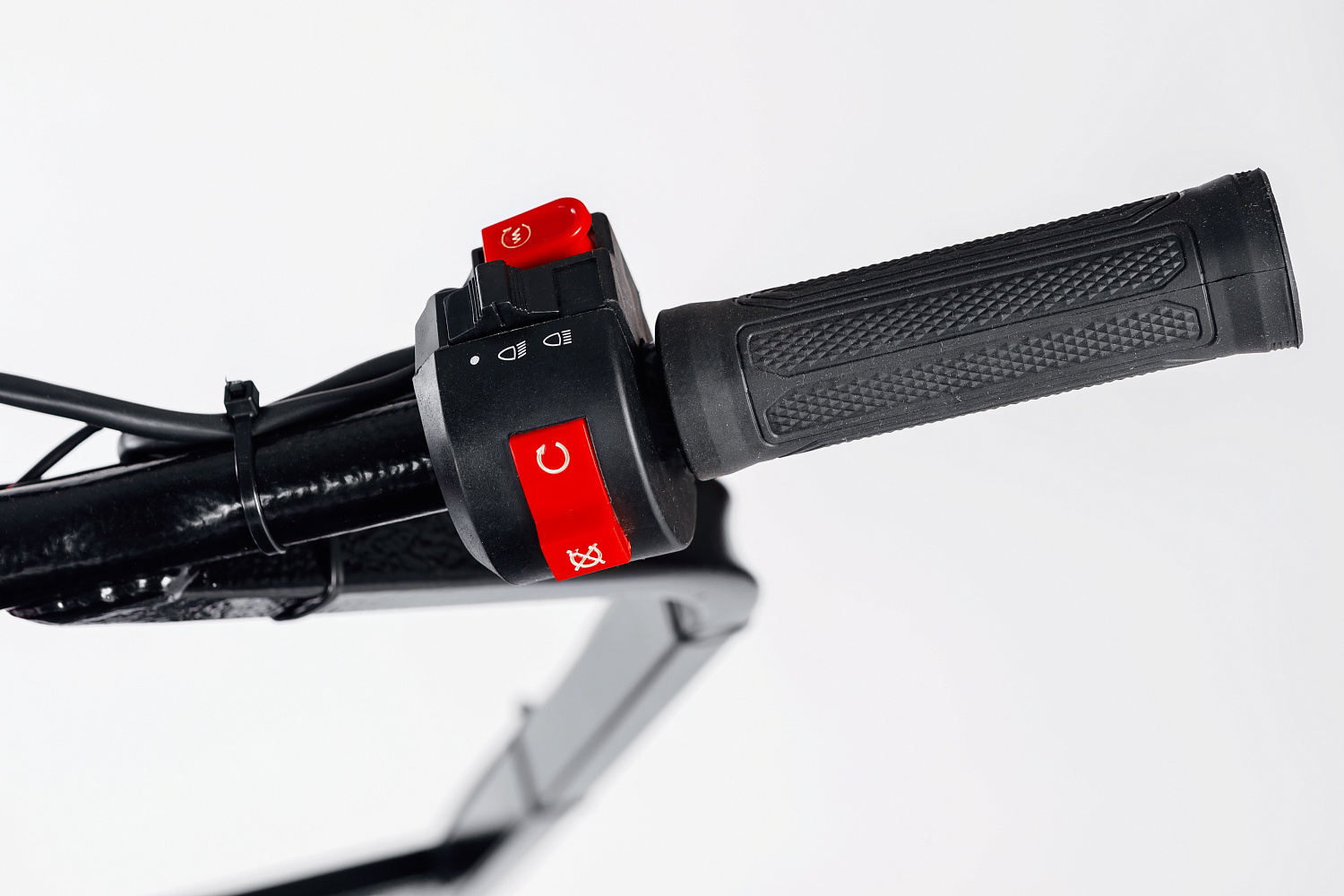 МОТОБУКСИРОВЩИК IKUDZO LONG 2.0 1700/500 EKR19 в Кургане