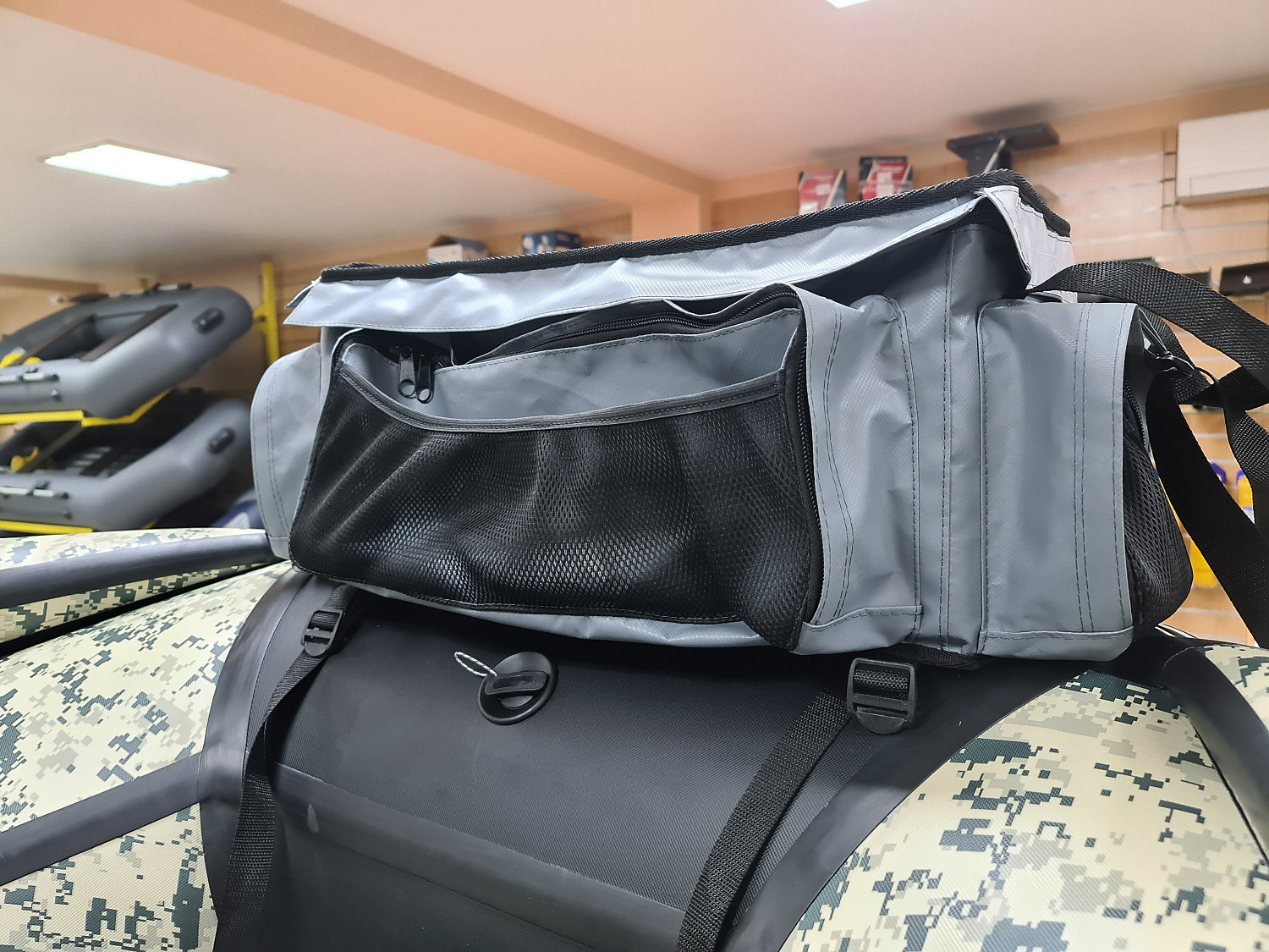 СУМКА ЛЮКС НА БАЛЛОН ДЛЯ ЛОДОК ПВХ 50Х25Х25 СМ в Кургане