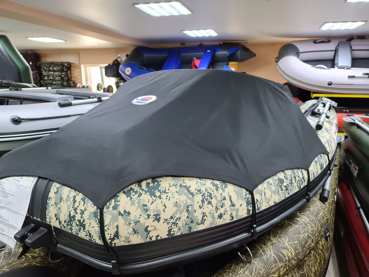 КОМПЛЕКТ НОСОВОГО ТЕНТА К ЛОДКЕ SMARINE AIR MAX 330 ЧЕРНЫЙ в Кургане