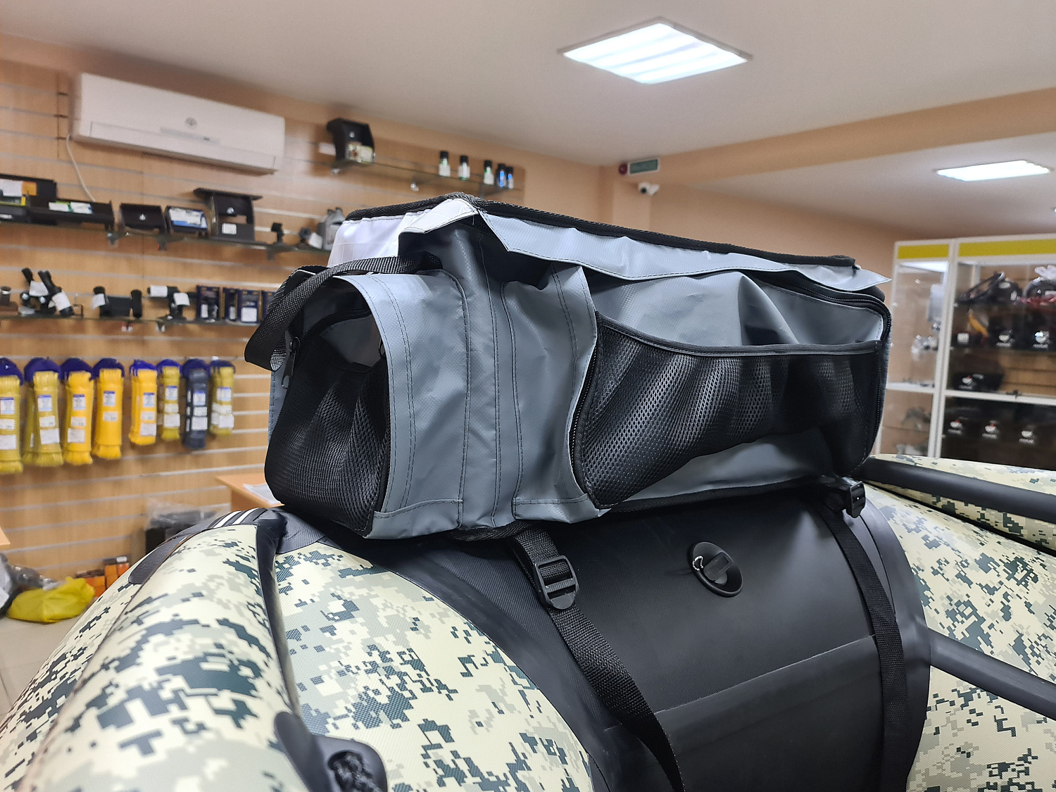 СУМКА ЛЮКС НА БАЛЛОН ДЛЯ ЛОДОК ПВХ 50Х25Х25 СМ в Кургане